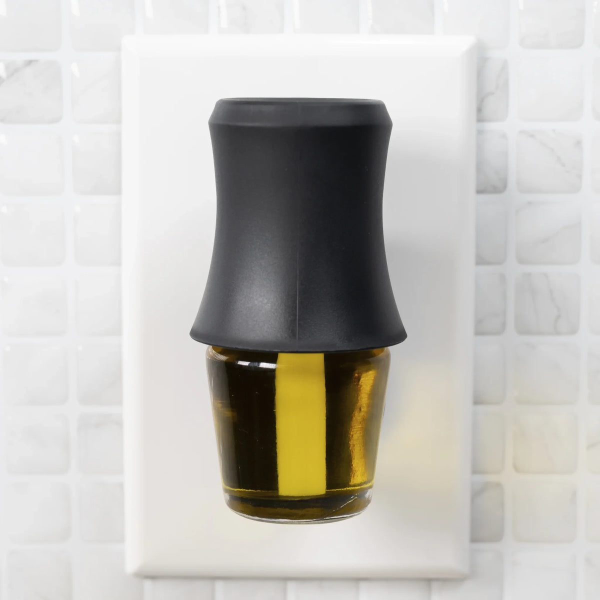 Mainstays Aroma Accents Fragrance Plug, Rich Black